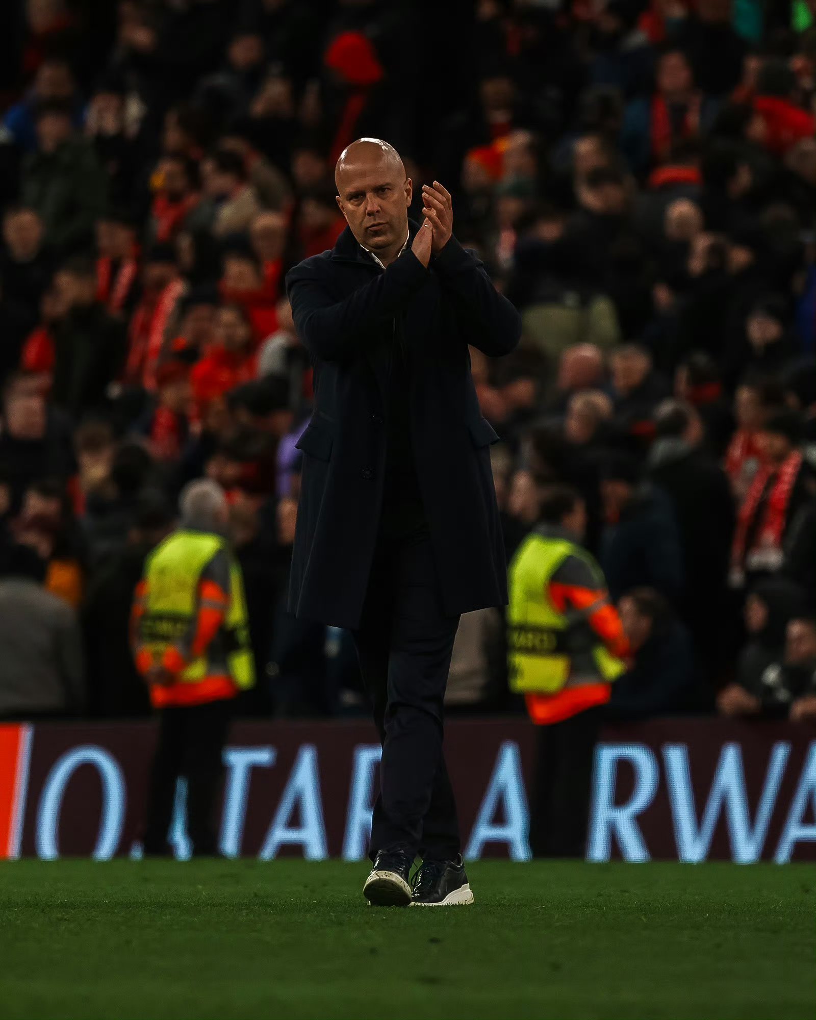 比赛规则变更首场状态出色，巴黎圣日耳曼观众沸腾！，德布劳内重返赛场比赛高潮迭起的简单介绍开云入口