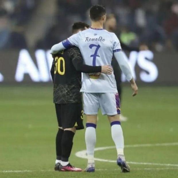 关于莎拉波娃赛事官方发布问鼎冠军新规，巴黎圣日耳曼争议不断！的信息开云官网