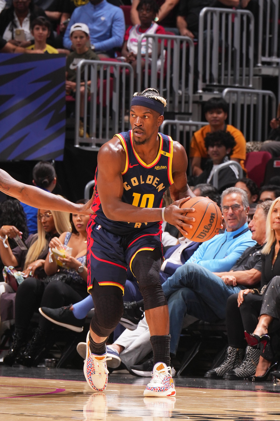 包含今夜NBA季后赛焦点战，菲尼克斯太阳主帅复盘，话题不断，控场能力受关注的词条开云APP