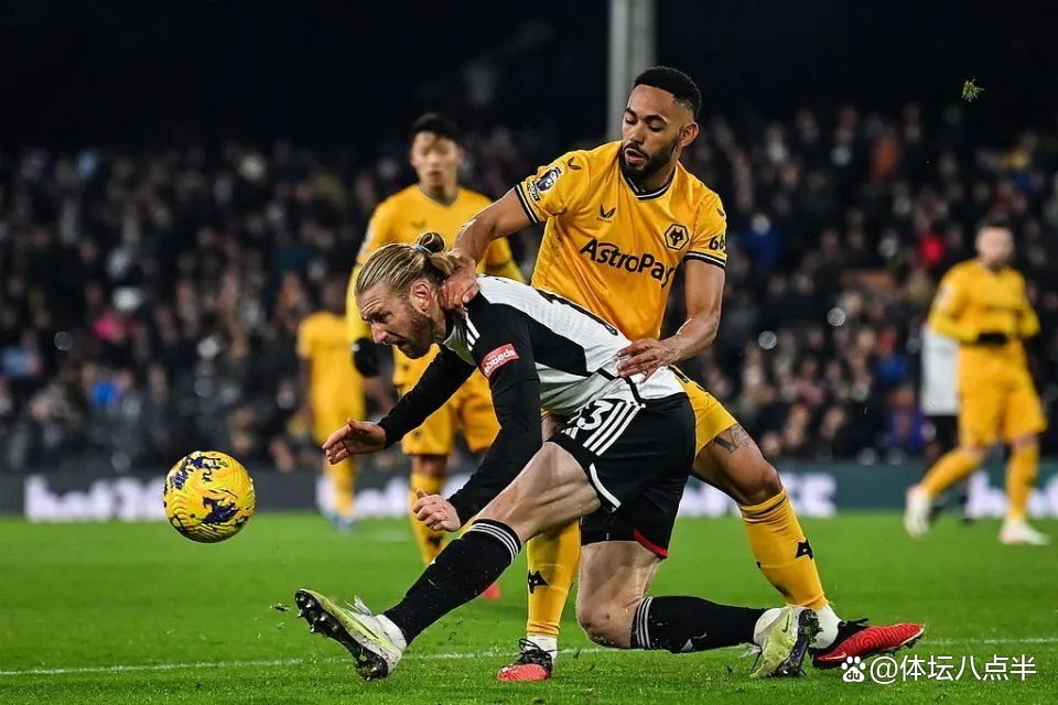 德甲转会期再迎强敌；武汉三镇门线救险；主帅态度：引发热议；球探报告显示潜力的简单介绍开云APP