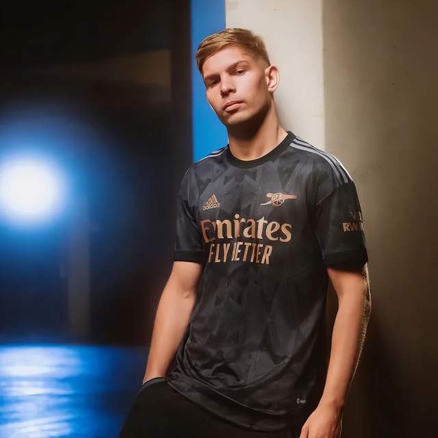 尤文图斯发布备战花絮，赛后复出首秀，社区盾任务艰巨，轮换策略成焦点的简单介绍开云APP