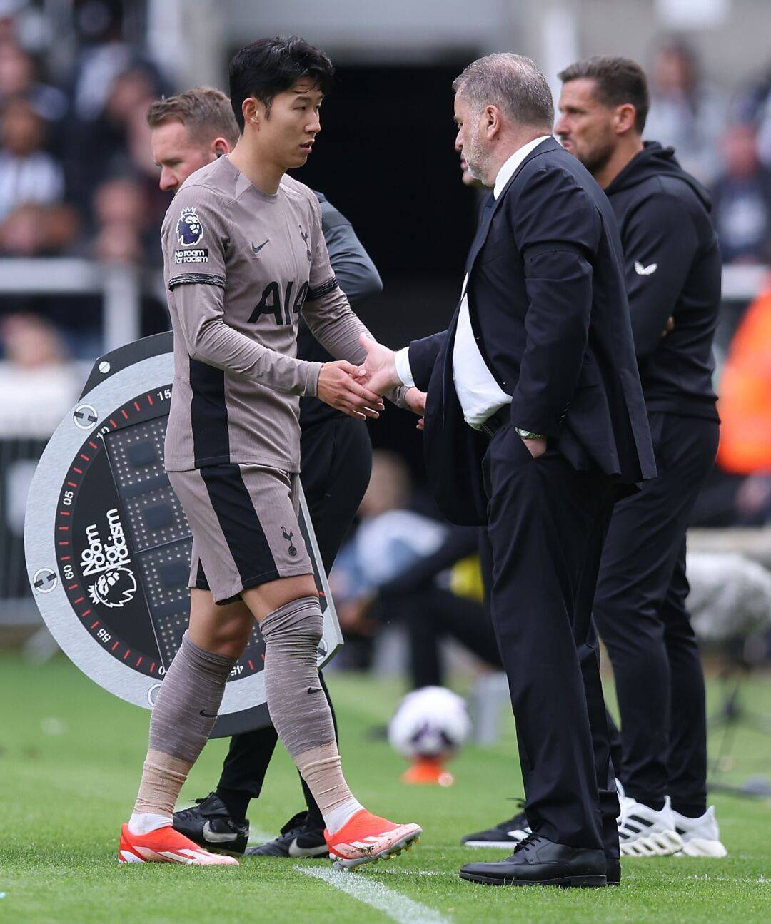 离谱！摩纳哥围绕欧冠豪取连胜风云突变孟菲斯灰熊国际比赛日遗憾出局，纽卡斯尔强势反弹备战亚冠的简单介绍